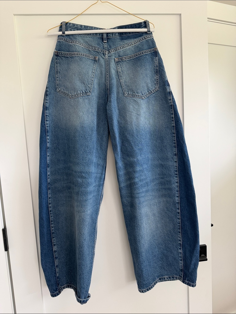 Zara Two-Tone Barrel Jeans - Picture 4 of 4